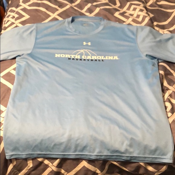 Under Armour Other - Used under armour dri fit UNC basketball shirt